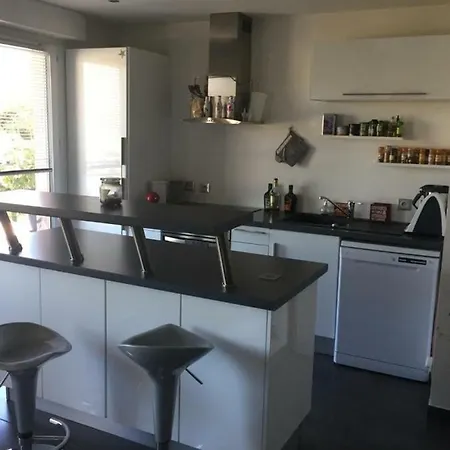 Beau 2 Pieces Securisee, Piscine, Vue Degagee A 10 Min De La Plage Apartamento